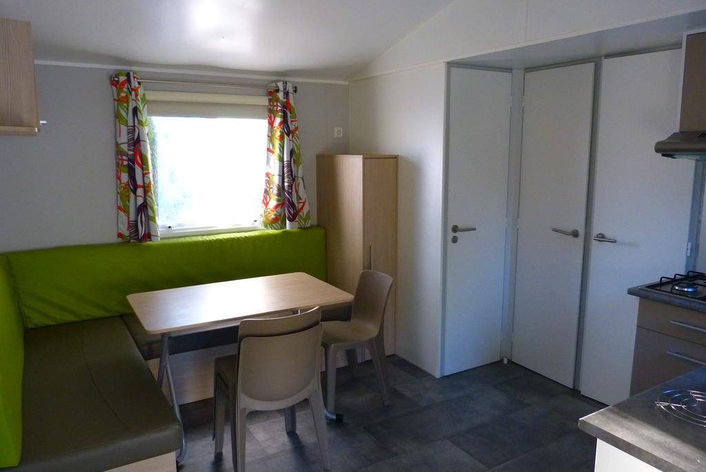 Camping La Maurie Foulerot Pokój zdjęcie